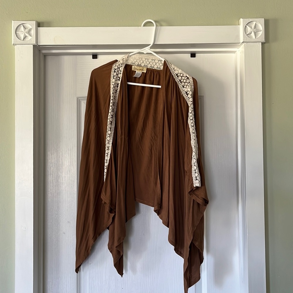 Brown 3/4 sleeve length shawl with lace detail size small